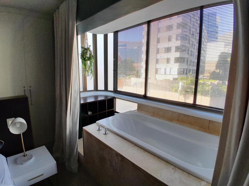 To Let 2 Bedroom Property for Rent in Sea Point Western Cape